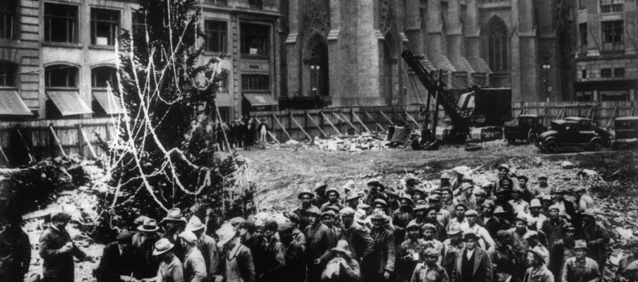 The Hard-Working Italian Origins of the Rockefeller Center Christmas Tree